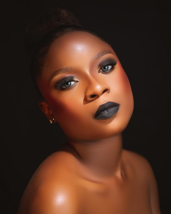 Les secrets du blush parfait pour la peau noire